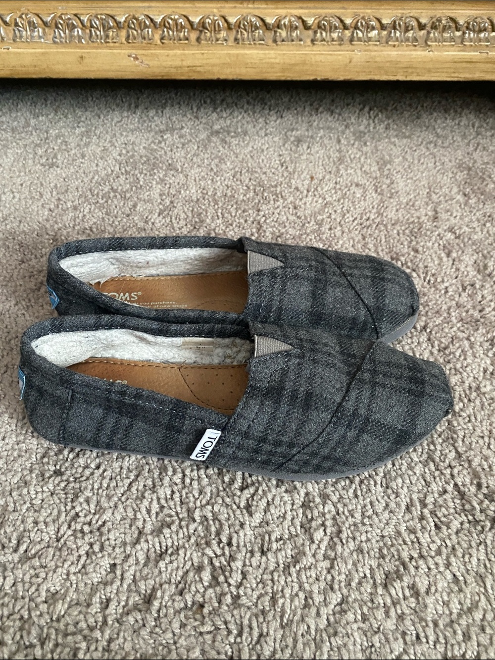 Toms Women’s Wool Flannel Dark Gray Plaid Slip-On Shoes SZ 6.5